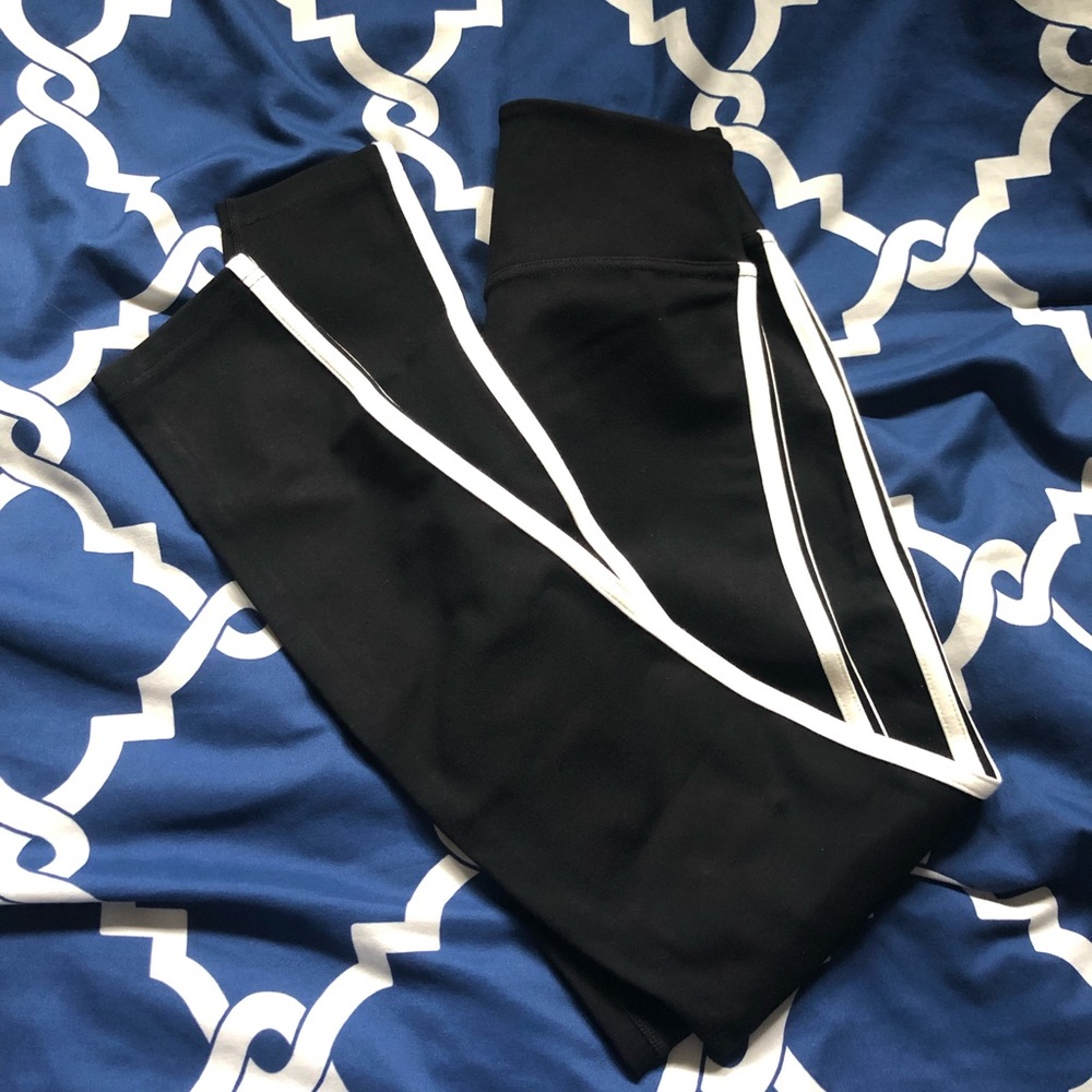 Brand new women’s pacsun leggings!